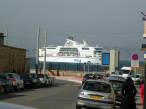  car ferry entrant au port